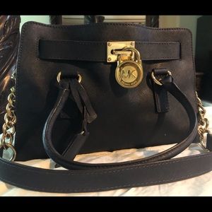 ❤️❤️SOLD SOLD ❤️❤️Michael Kors Hamilton Shoulder Bag
